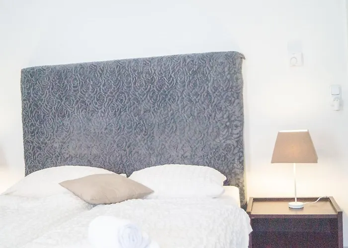 דירה 2 Pleasant Flats Prime Location, Perfect For Short Term וינה